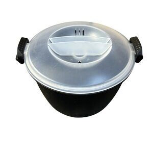 Pampered Chef 3 QT Micro Cooker Plus Bowl w/ Lid